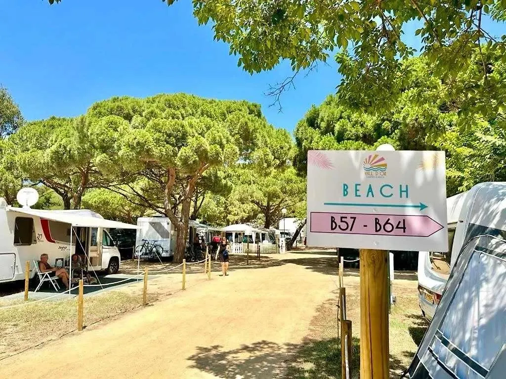 Camping 3 Etoiles - Ccaaebb Platja d'Aro Kamp alanı